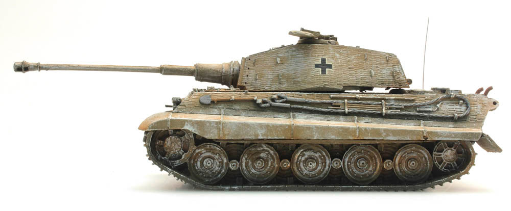 Artitec German Tiger II Henschel with Zimmerit Winter Camouflage 387.19-WY