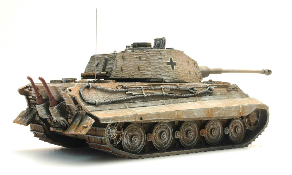 Artitec German Tiger II Henschel with Zimmerit Winter Camouflage 387.19-WY