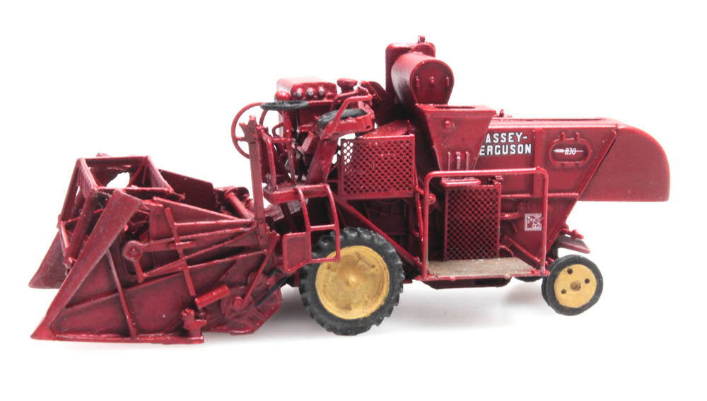 Artitec Massey Ferguson MF 830 Combine 387.337 – 1:87 HO Scale Model