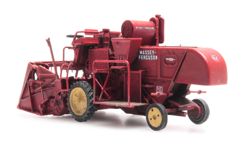 Artitec Massey Ferguson MF 830 Combine 387.337 – 1:87 HO Scale Model