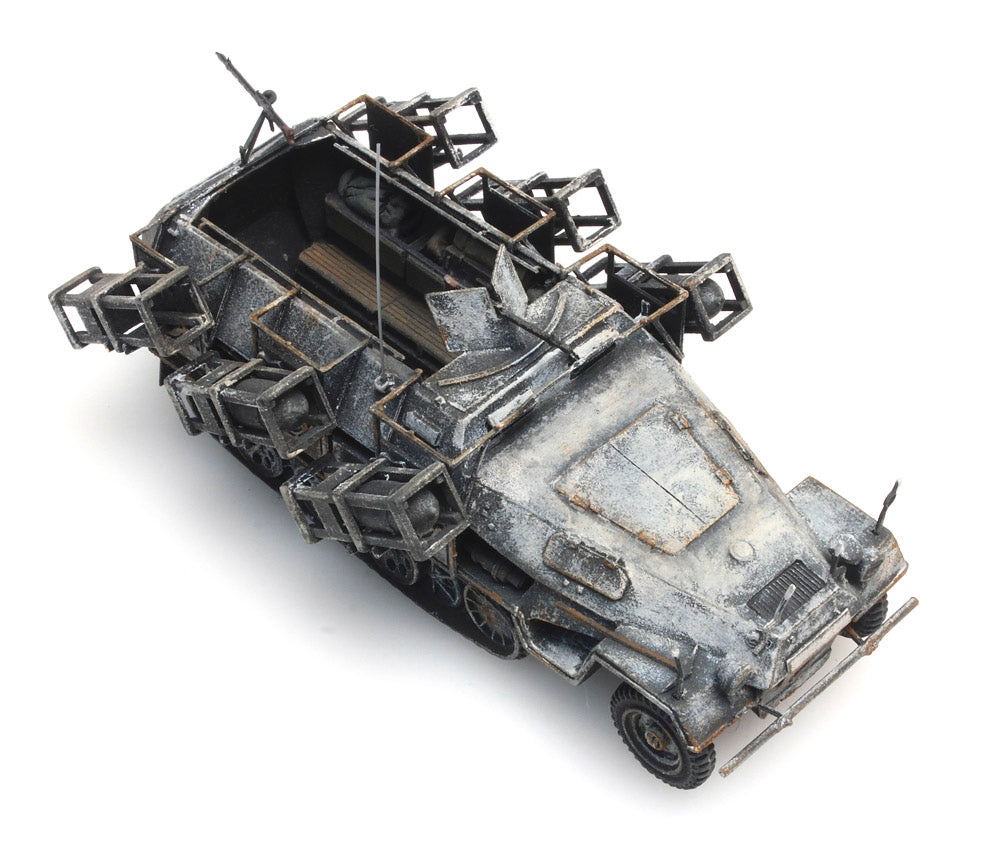 Artitec German Sd.Kfz. 251/1 Ausf. B Wurfrahmen Winter 387.403 1:87 HO Scale Model