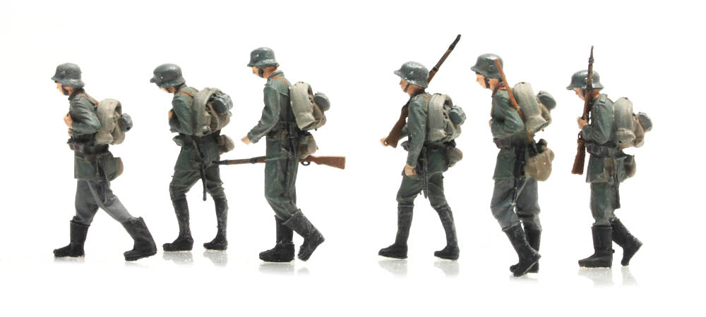 Artitec German WWI Marching Infantry 6 Figures 387.404