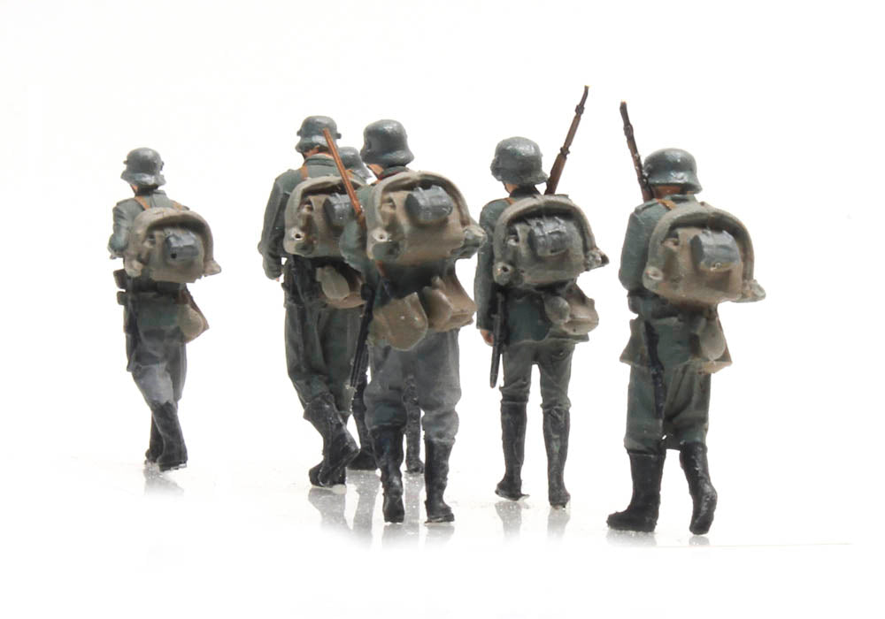 Artitec German WWI Marching Infantry 6 Figures 387.404