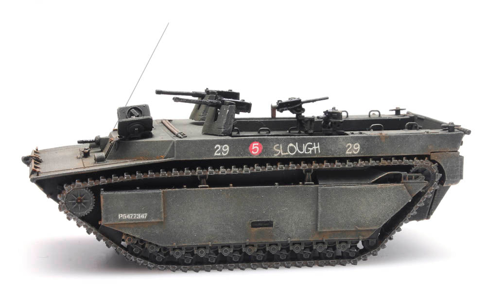 Artitec UK LVT-4 Landing Vehicle Tracked “Slough” British Army ready-made 1:87 HO scale model