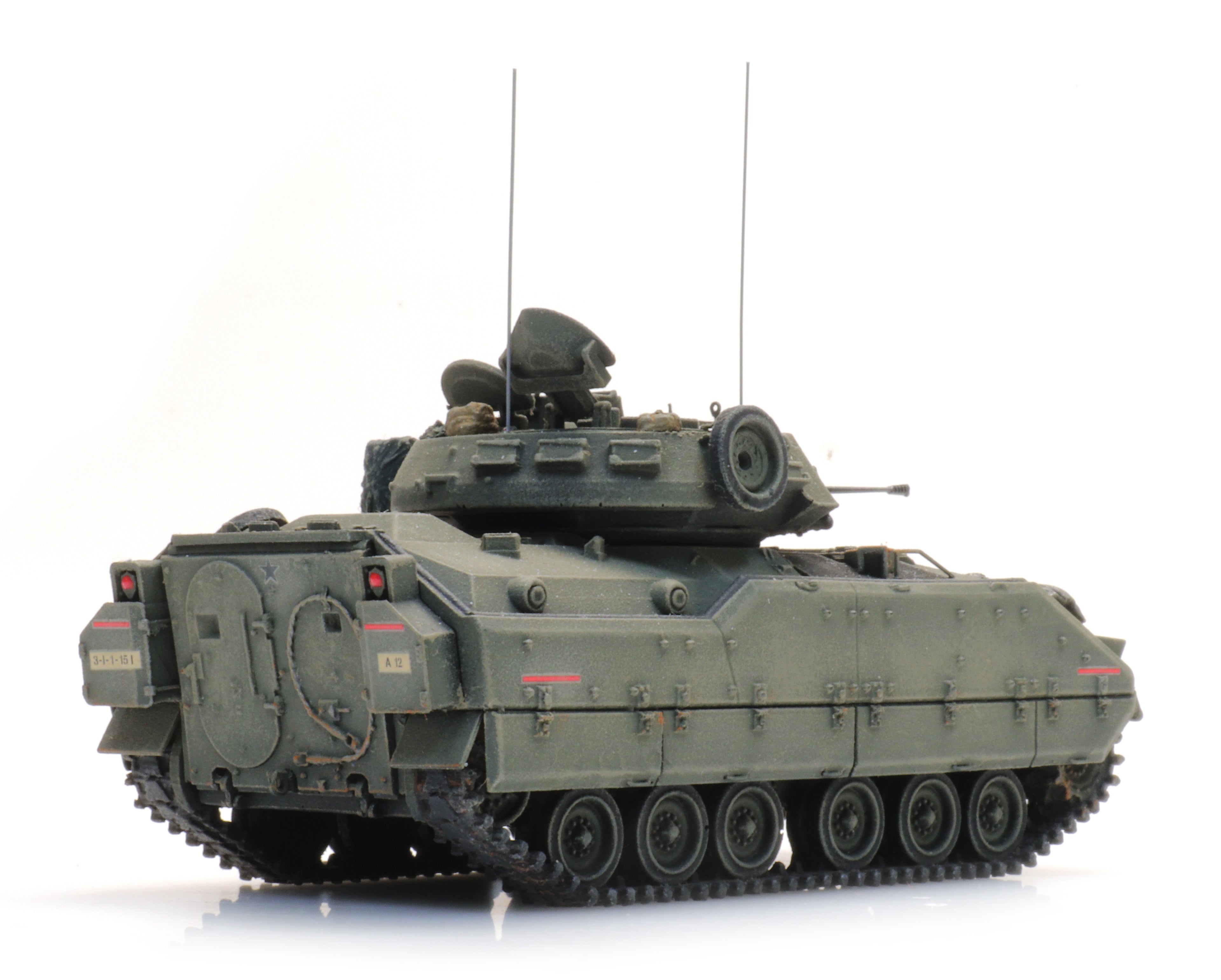 Artitec 6870262 US M2 IFV Bradley Forest Green 1:87 HO Scale Ready-Made Model