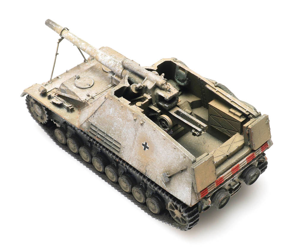 Artitec German Sd.Kfz. 165 Hummel Winter 6870331 1:87 HO Scale Model