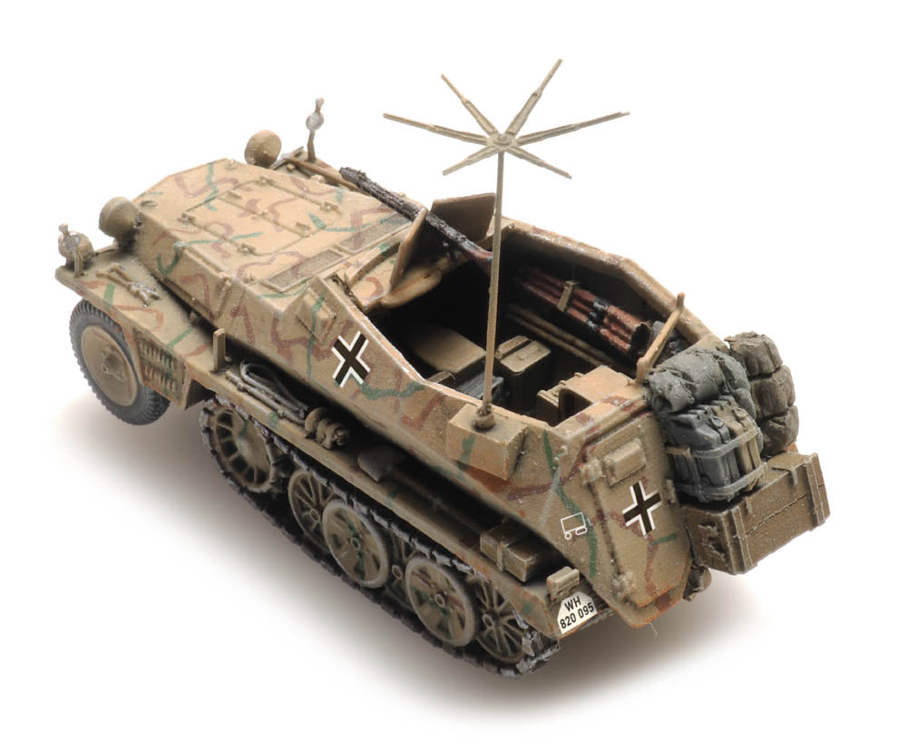 Artitec German Sd.Kfz. 250/3 Camouflage 6870350 1:87 HO Scale Model