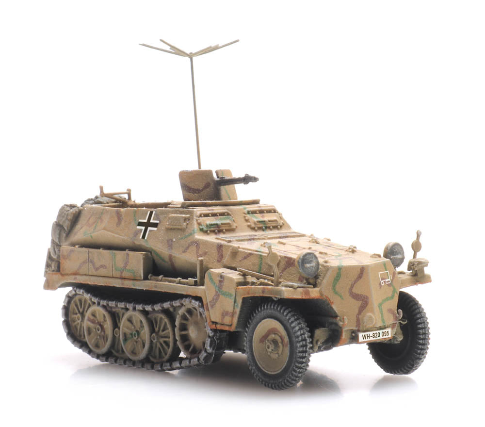 Artitec German Sd.Kfz. 250/3 Camouflage 6870350 1:87 HO Scale Model