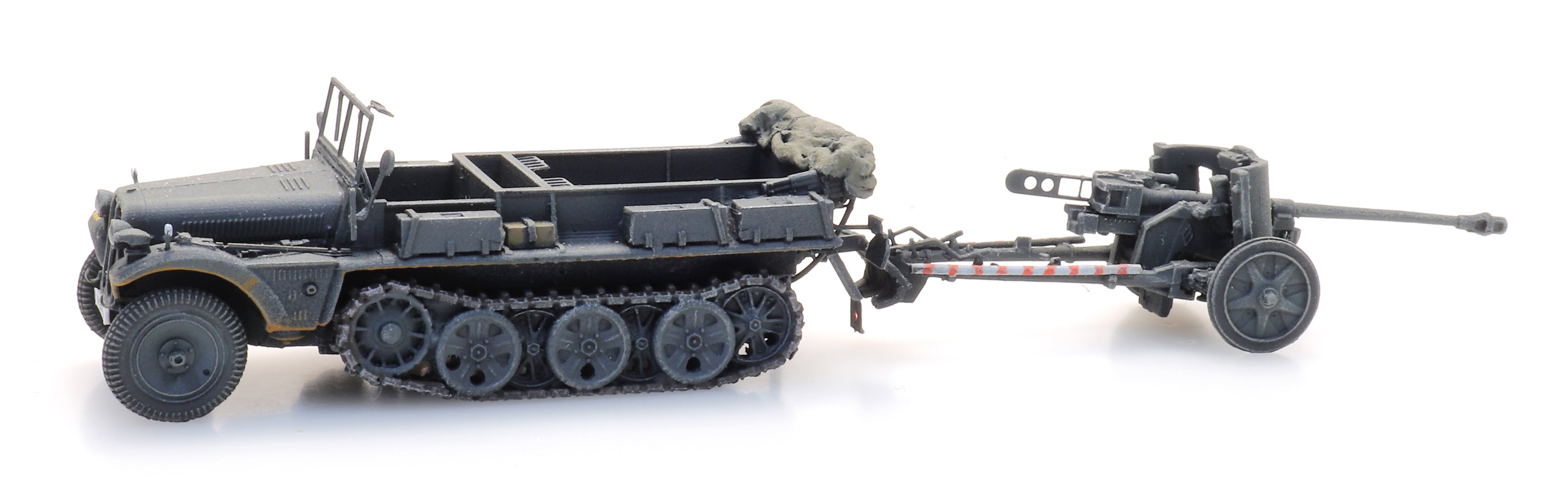 Artitec German Sd.Kfz. 10 with Pak 38 Gray 6870488 1:87 HO