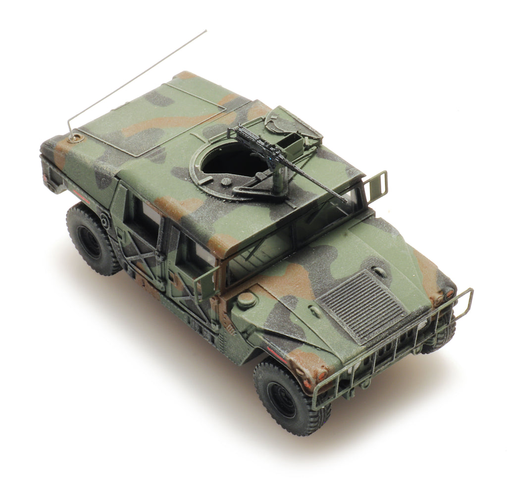 Artitec 6870543 US Humvee Camo Armored 0.50 MG TK/INF 1:87 HO Scale Model