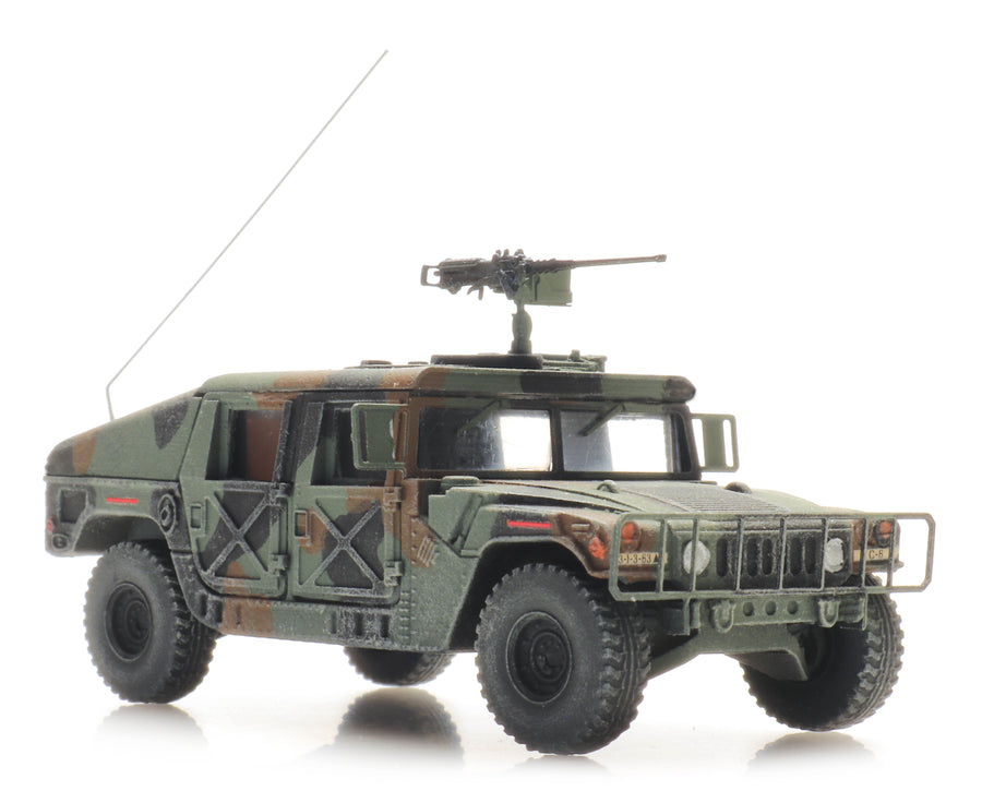 Artitec 6870543 US Humvee Camo Armored 0.50 MG TK/INF 1:87 HO Scale Model