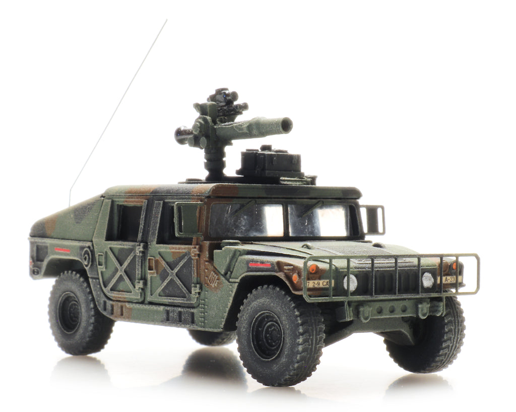 Artitec 6870544 US Humvee Camo Armored TOW 1:87 HO Scale Model