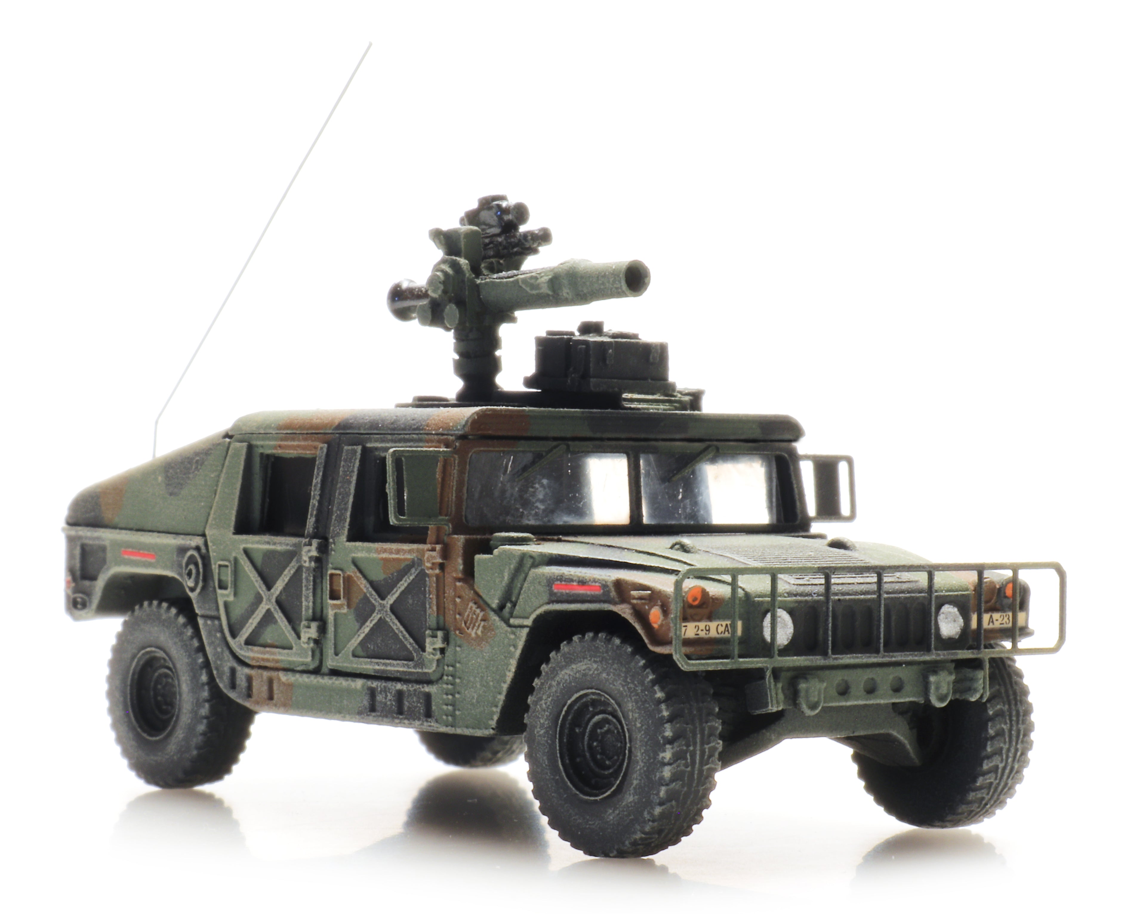 Artitec 6870544 US Humvee Camo Armored TOW 1:87 HO Scale Model