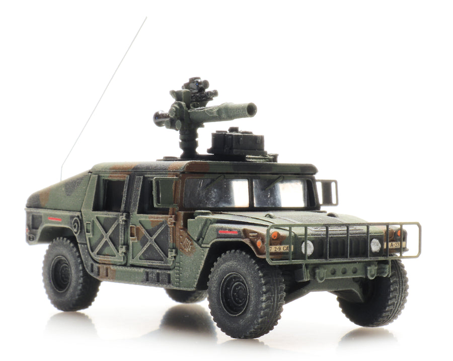 Artitec 6870544 US Humvee Camo Armored TOW 1:87 HO Scale Model