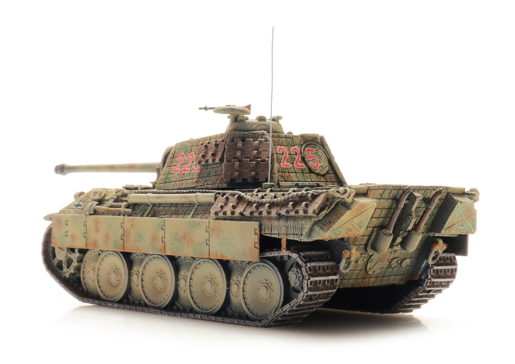 Artitec German Panther Ausf. A Three-Tone Camouflage 6870563 – 1:87 HO Scale Model