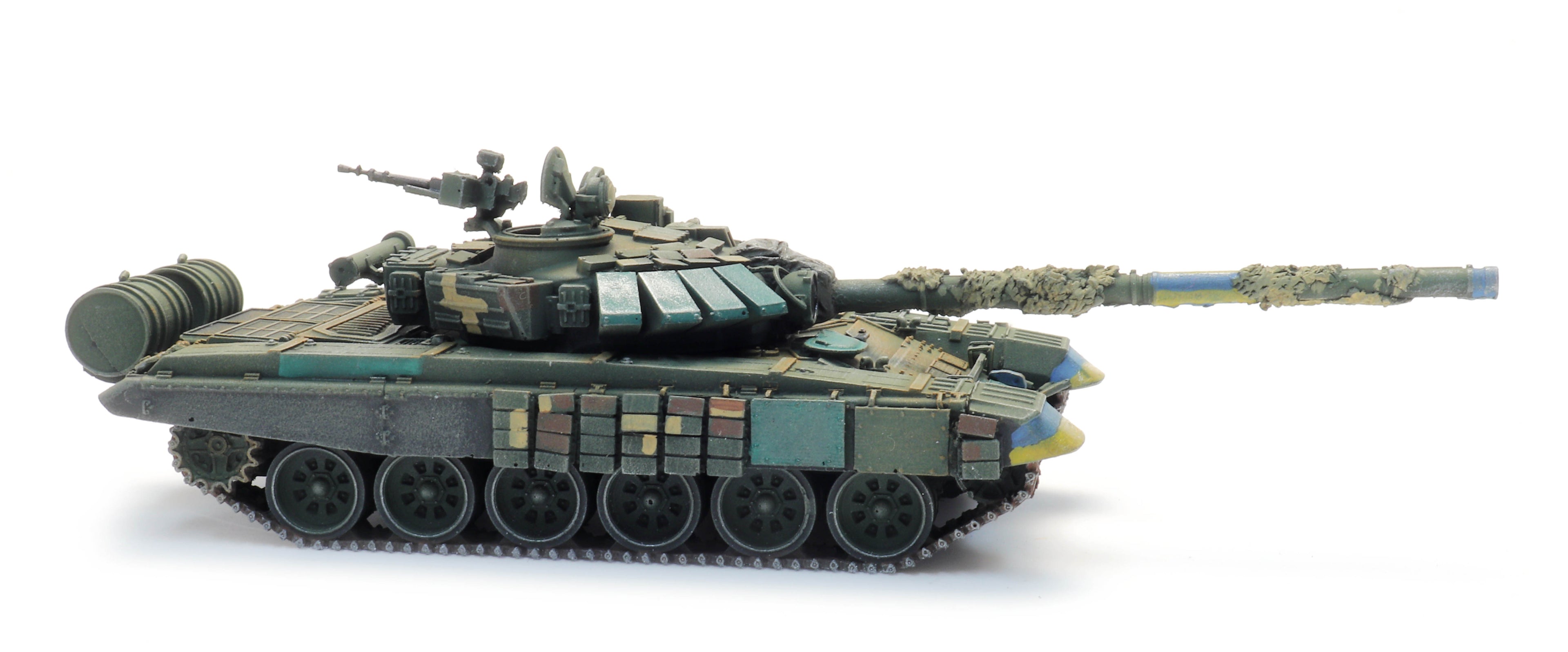 Ukrainian T-72B Tank obr. 1989 (6870708)