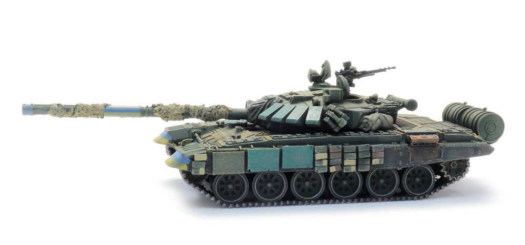 Ukrainian T-72B Tank obr. 1989 (6870708)