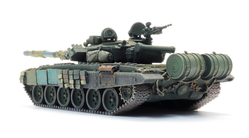 Ukrainian T-72B Tank obr. 1989 (6870708)