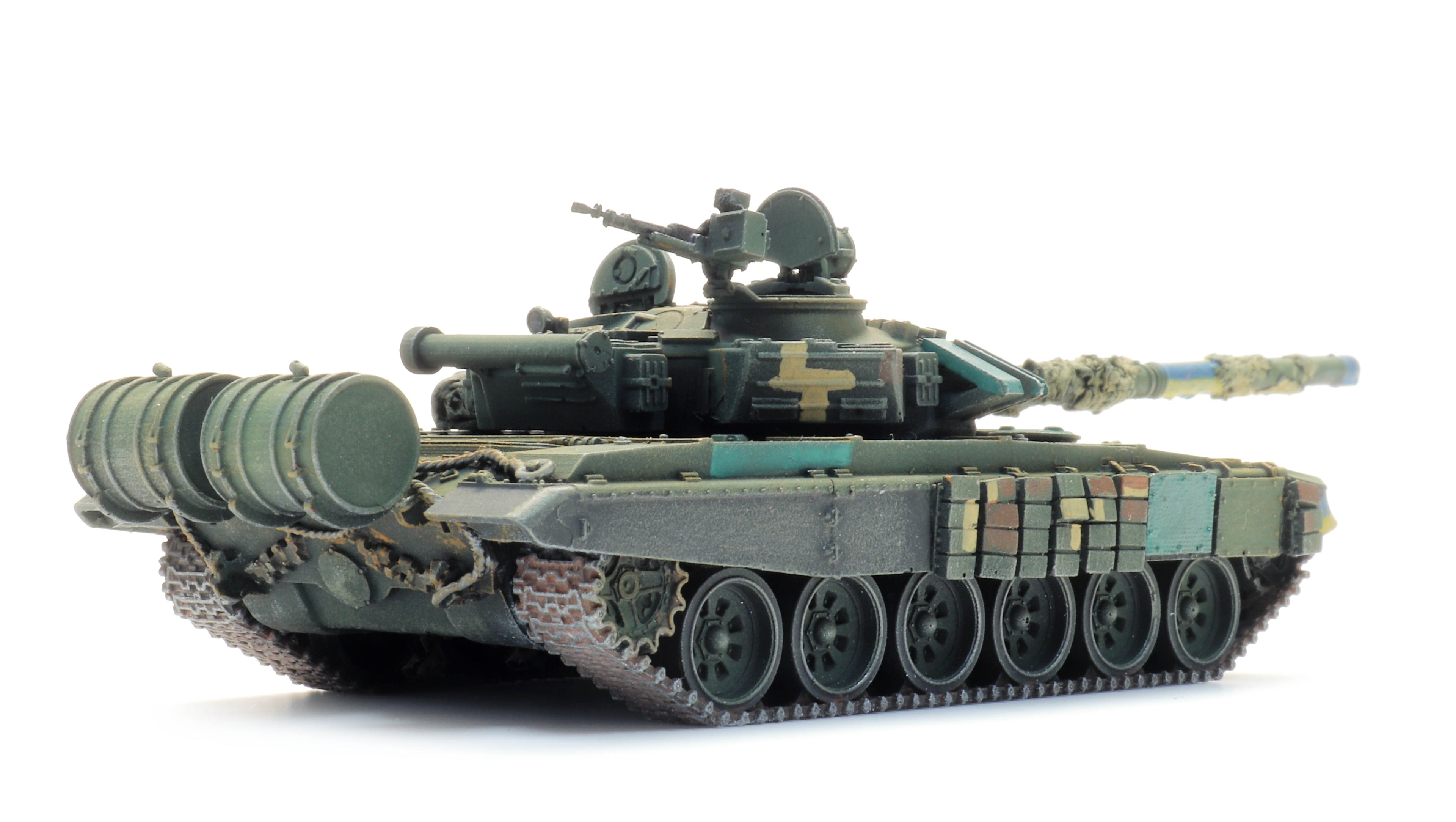 Ukrainian T-72B Tank obr. 1989 (6870708)
