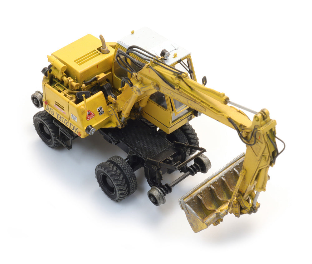Artitec 387.636 Atlas 1302 DKZW road-rail excavator in yellow – 1:87 HO scale