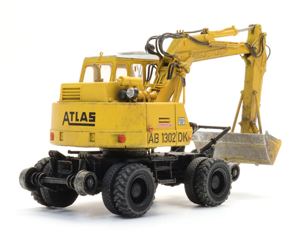 Artitec 387.636 Atlas 1302 DKZW road-rail excavator in yellow – 1:87 HO scale