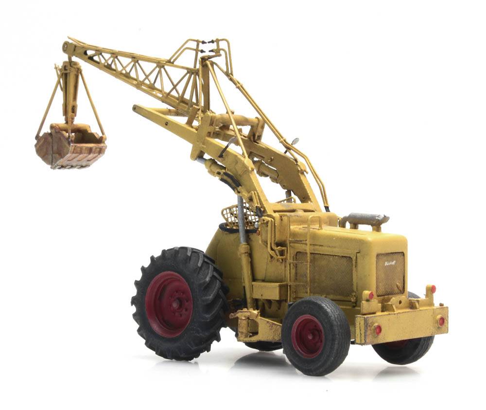 Artitec 387.378 Bischoff Polytrac with clamshell grapple in yellow and red – 1:87 HO scale
