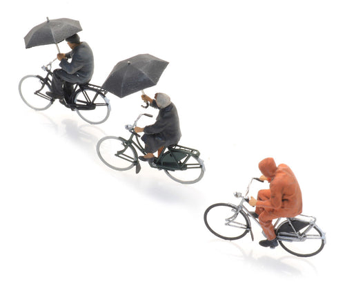 Artitec Cyclists in the Rain 1:87 HO Scale Figures 5870016