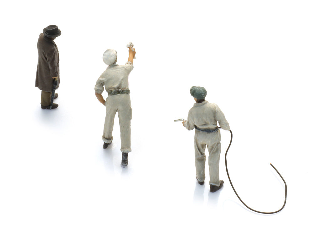 Artitec Gas Station Figures, 3 Figures 5870140