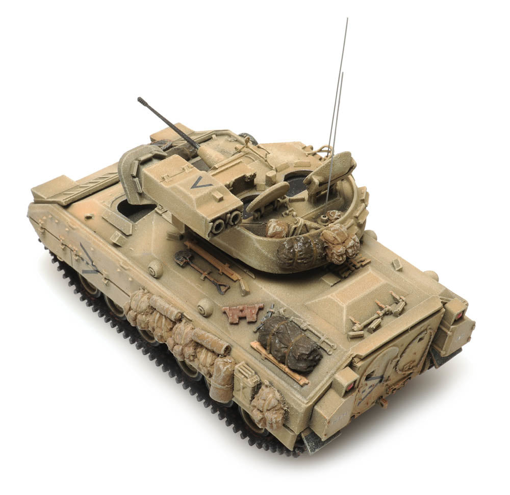 Artitec 6870265 US M2 IFV Bradley Desert 1:87 HO Scale Ready-Made Model