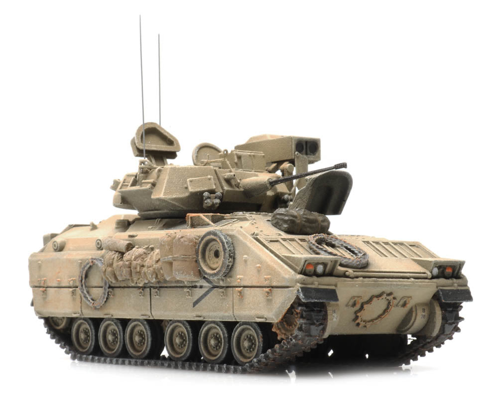 Artitec 6870265 US M2 IFV Bradley Desert 1:87 HO Scale Ready-Made Model