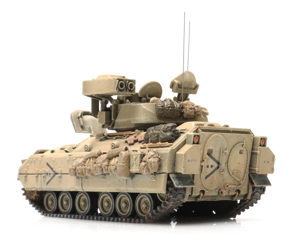 Artitec 6870265 US M2 IFV Bradley Desert 1:87 HO Scale Ready-Made Model