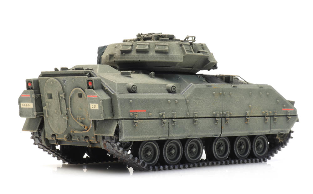 Artitec 6870264 US M2 IFV Bradley Forest Green Train Load 1:87 HO Scale Model