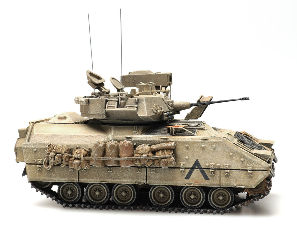 Artitec 6870270 US M3 CFV Bradley Desert 1:87 HO Scale Model