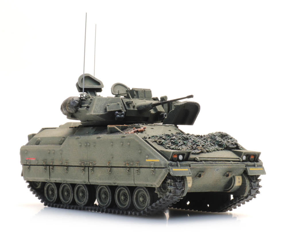 Artitec 6870268 US M3 CFV Bradley Forest Green Combat Ready 1:87 HO Scale Ready-Made Model