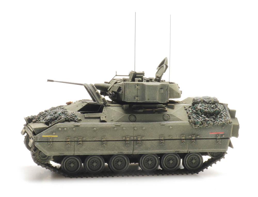 Artitec 6870268 US M3 CFV Bradley Forest Green Combat Ready 1:87 HO Scale Ready-Made Model