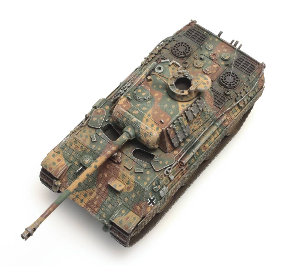 Artitec German Panther Ausf. A in Hinterhalt ambush camouflage, 1:87 HO scale, item 387.190