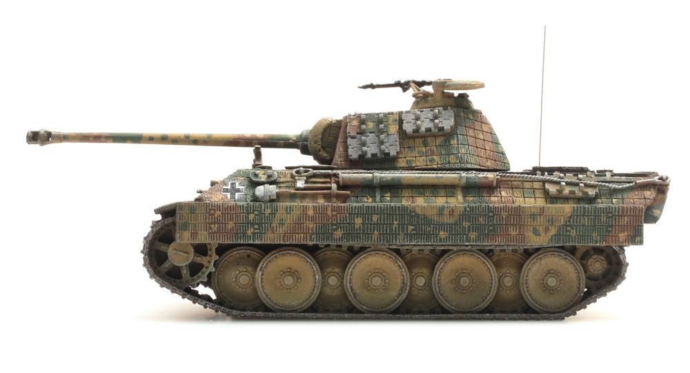 Artitec German Panther Ausf. A in Hinterhalt ambush camouflage, 1:87 HO scale, item 387.190