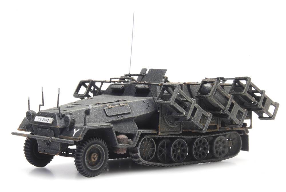 Artitec 387.402 German Sd.Kfz. 251/1 Ausf. B with Wurfrahmen in German gray – 1:87 HO scale