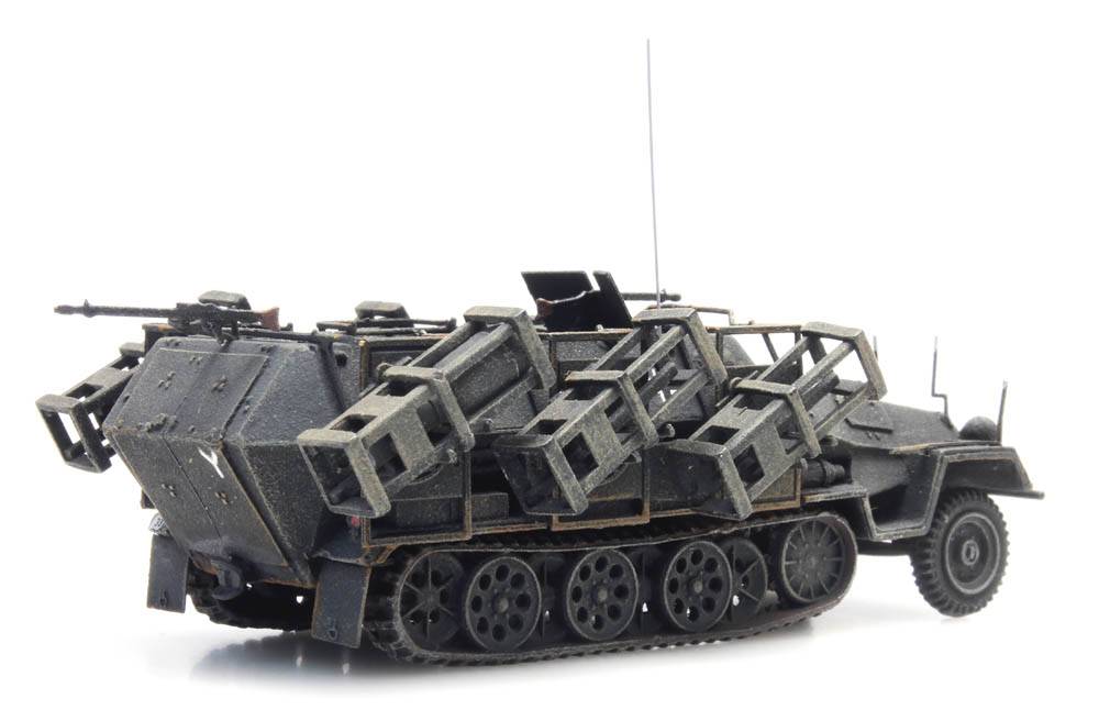 Artitec 387.402 German Sd.Kfz. 251/1 Ausf. B with Wurfrahmen in German gray – 1:87 HO scale
