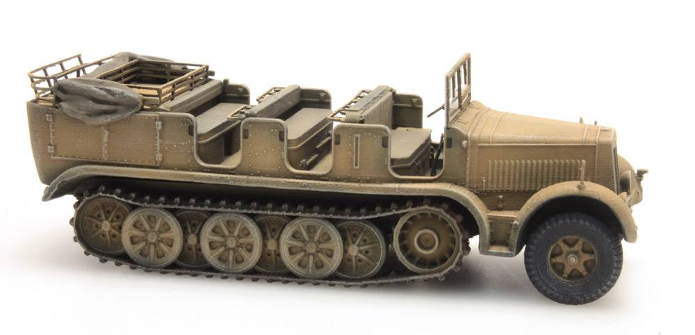 Artitec 6870066 German Sd.Kfz. 7 8t Afrikakorps half-track in desert yellow – 1:87 HO scale