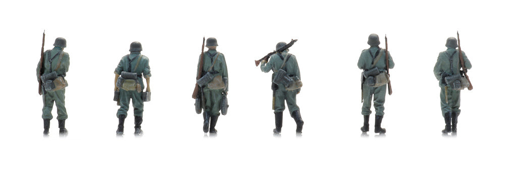 Artitec German WWII Wehrmacht Infantry Marching to Frontline, 6 Figures 5870062